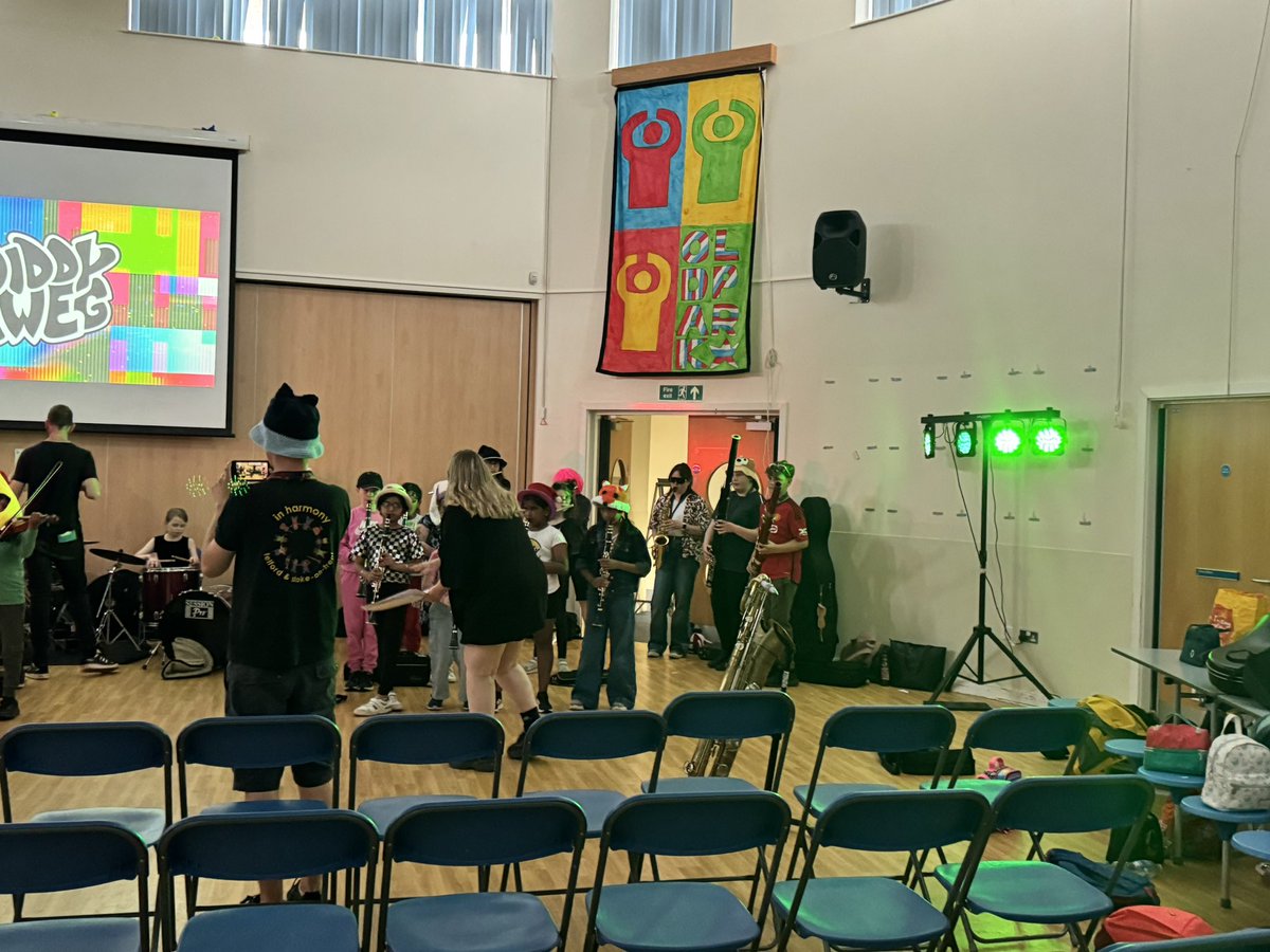 Some shots from the earlier rehearsal at Summer School. <a href="/InHarmonyTS/">In Harmony Telford & Stoke-on-Trent</a> <a href="/TelfordWrekin/">Telford & Wrekin Council</a> <a href="/HollinswoodPri/">Hollinswood Primary</a>