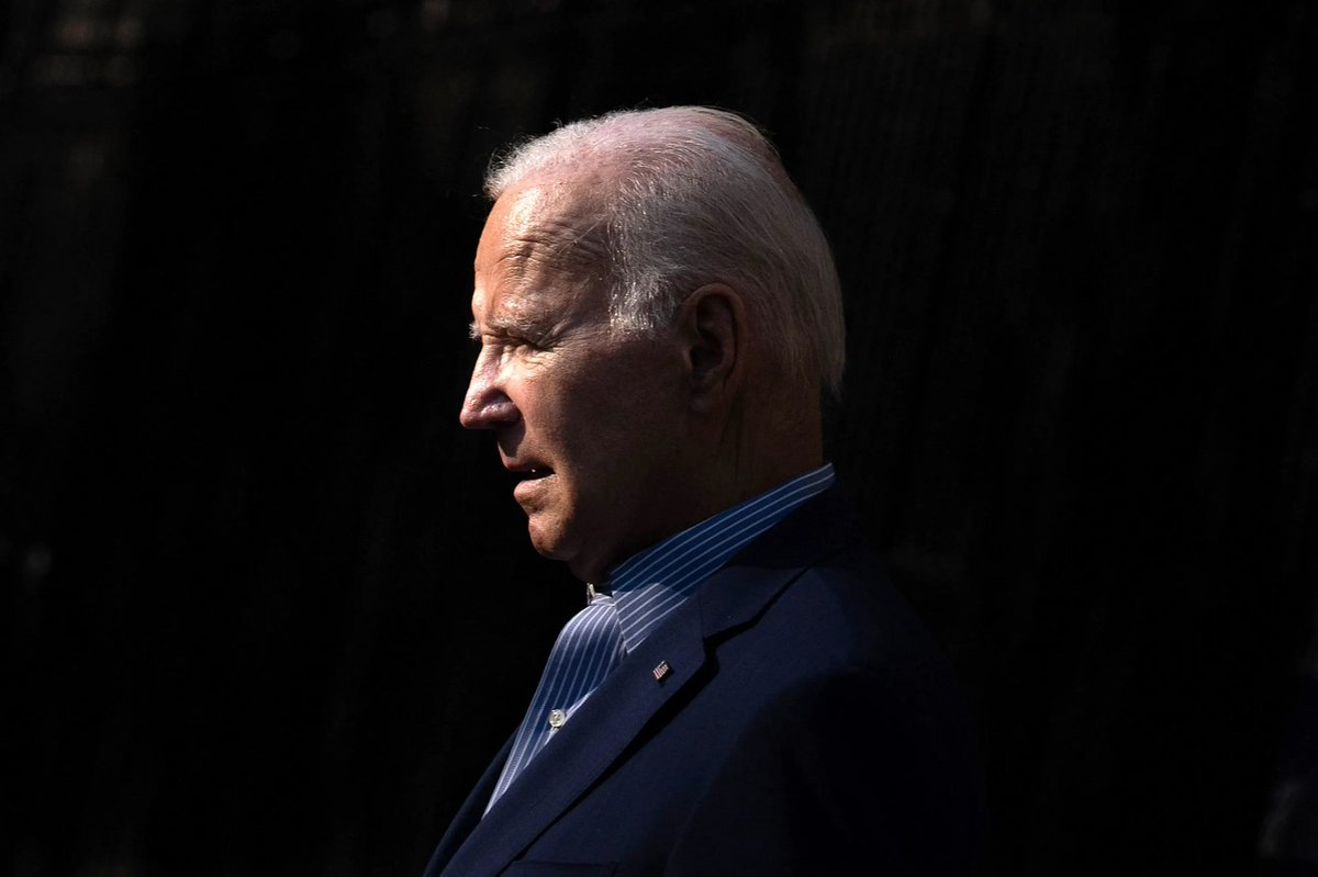 albrightbenson's tweet photo. Don't kill Biden to install Kamela. Democrats know Kamela only have a chance if she is president and the only way to do that is Biden has to die in a way it can't be detected he was assassinated. They are planning a coup. America has now become Africa... https://t.co/AYFP8yc6lG