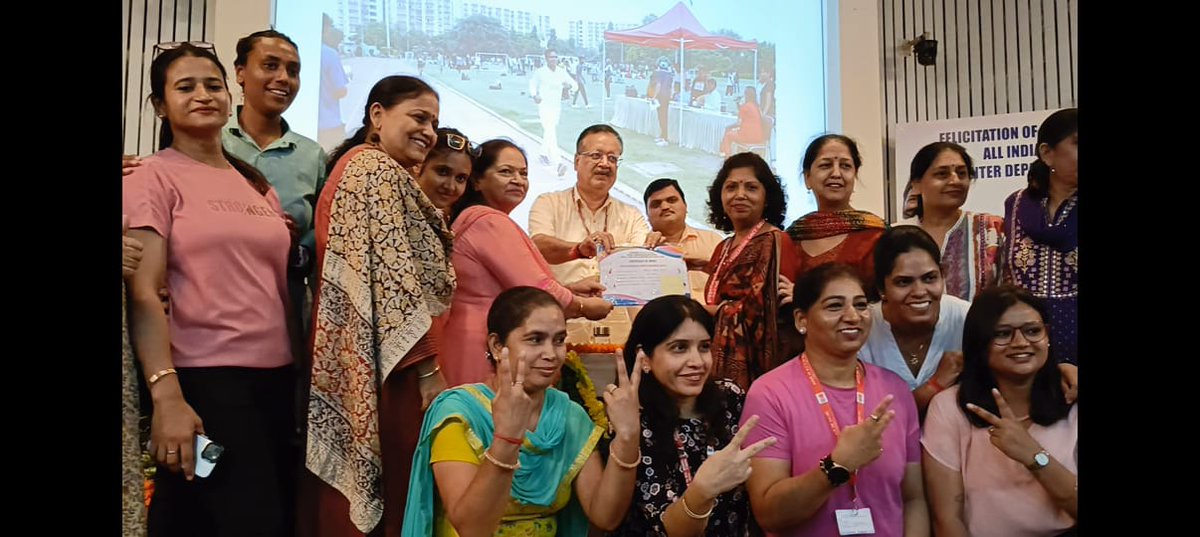 A Felicitation ceremony was  organised today at Delhi Secretariat by GAD, Delhi Govt to honour the sportspersons / Winners of AICSS and Inter dept sports
 tournament , session  2023-24. 
I was also honoured for winning a Bronze Medal in Badminton Tournament,  Officers' Category .