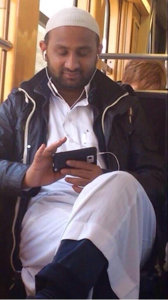 <a href="/Cyrilhanouna/">Cyril Hanouna</a> « Mes chéris je posterai une vidéo dimanche soir pour tout vous raconter. Et vous donner mon sentiment sur tout ça. Je vous aime et je vous remercie de tous vos messages! Vous êtes juste exceptionnels ! Et 😉😘🥰 »