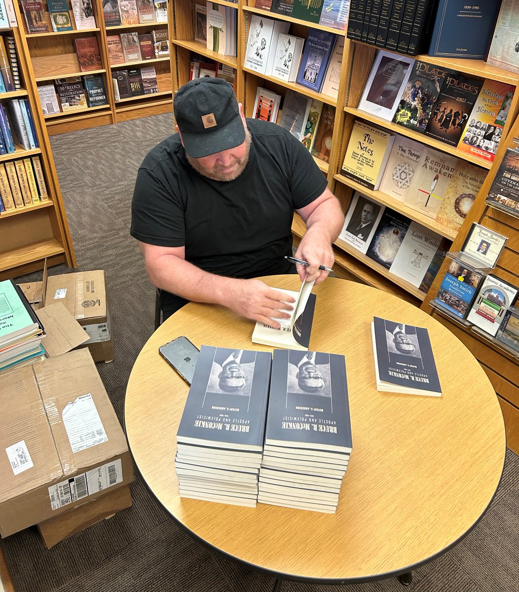 BenchmarkBooks tweet media