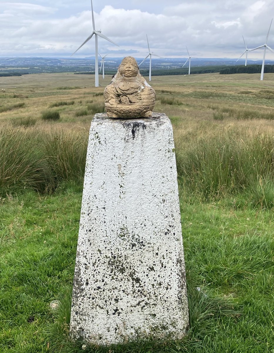 iancampbell251's tweet image. #trigpoints of 
Leven Seat and Pearie Law - two of the least walked hills of the Lothians.
61 of the 71 Edinburgh and Lothian trig points visited in a continuous walk 🚶😎