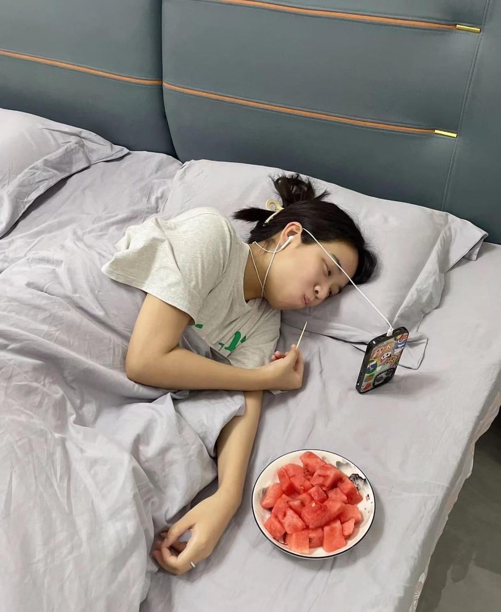 •บาร์จเฉยๆ• tweet media