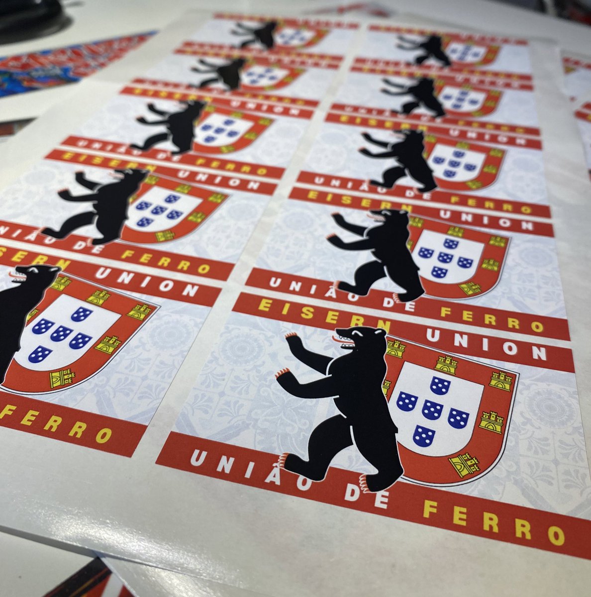 🚨‼️ GIVEAWAY: STICKERS DA PÁGINA!

Pela 1.ª vez, temos stickers feitos por nós.

Para comemorar, queremos oferecer 20 stickers a um de vocês! 👀

Para entrar no sorteio, tens de:

- seguir <a href="/fcunion_pt/">1. FC Union Berlin 🇵🇹</a>
- fazer repost na publicação

⚠️ Sorteio ativo até dia 09/08 23:59!

#fcunion