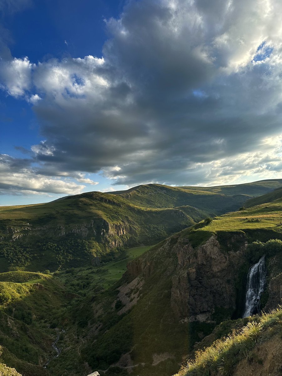 Burası İsviçre  olsa beğenirdiniz ama burası Kars