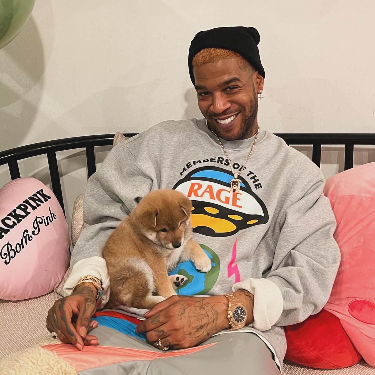 MOTRVILL3's tweet photo. @KiDCuDi IN CREWNECK BIG LOGO // MOTR SS24 // AVAILABLE NOW https://t.co/AkIb2Gsobr