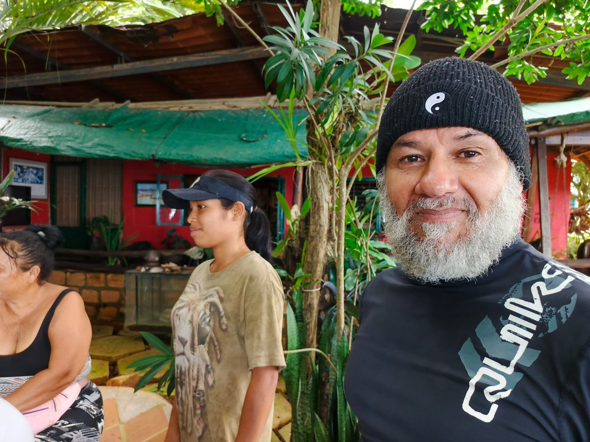 El equipo de Coranztur se reunió con la comunidad de El Chaparro, municipio Guanta, para informar sobre la Mesa Técnica de Turismo en Las Pozas de Guayabal. Un atractivo conocido por sus pozas La Paila, Cangrejito y San Luis, destacando por su profundidad, claridad y belleza. 😁