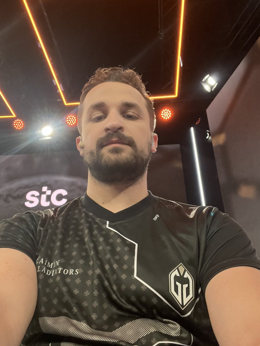 Heyman9511's tweet photo. Got the Halal version of GG Riyadh Master Champions’ jersey #EWC https://t.co/pCnvTbRSGQ