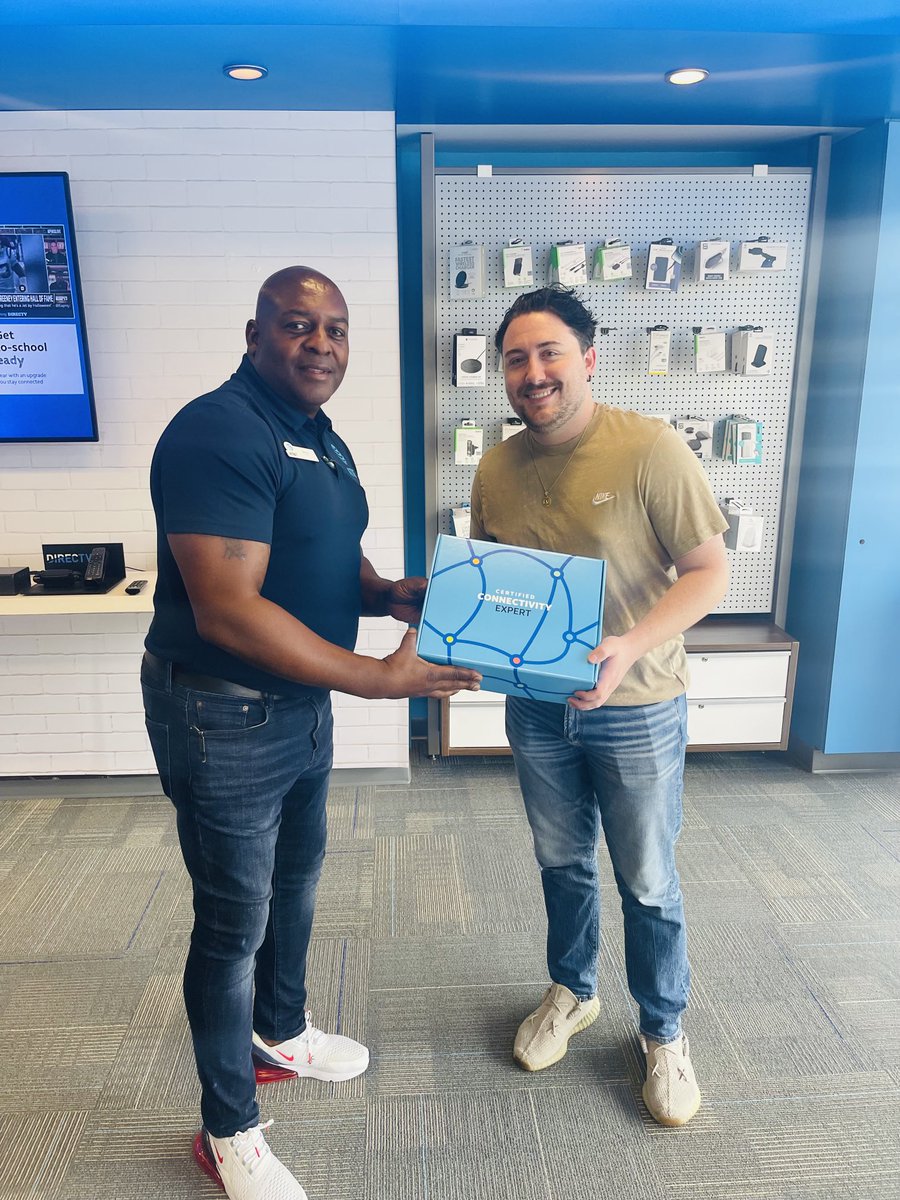 Connectivity Expert Award Congratulations Tyler Tucker Lakewood 🌊🪵