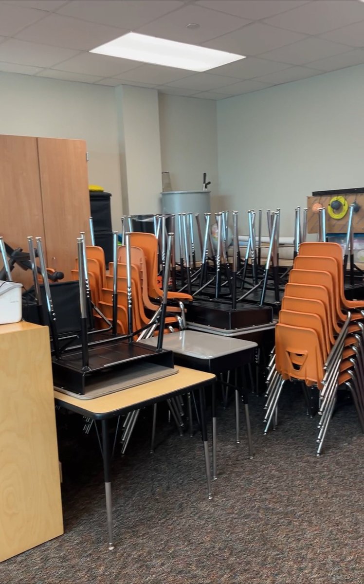 Miss Ice tweet media