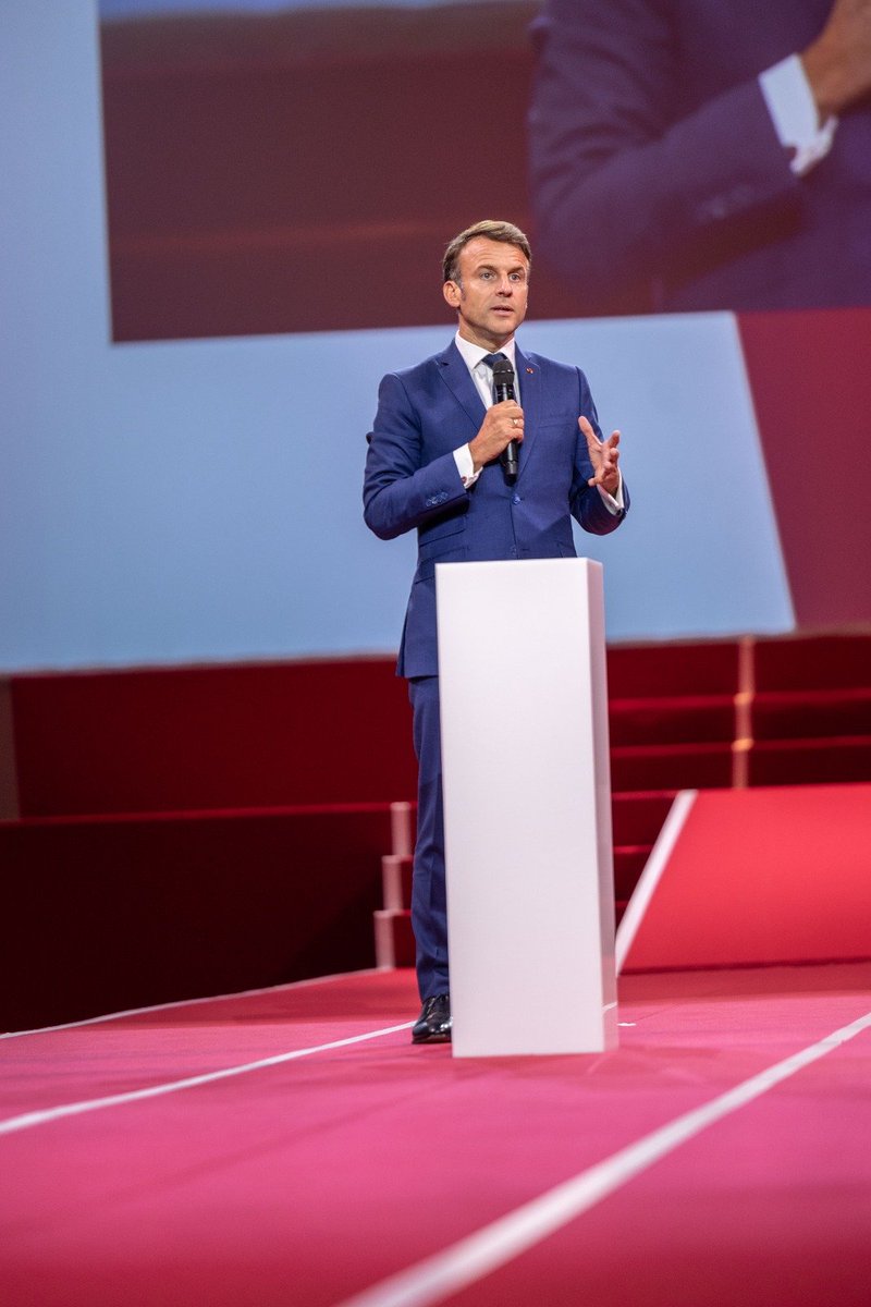 #Sport4SD 

<a href="/EmmanuelMacron/">Emmanuel Macron</a> :
“Tous les grands événements sportifs doivent absolument respecter notre agenda de durabilité, à commencer par l’Accord de Paris sur le climat. Je demande à toutes et tous ici de continuer à faire vivre les engagements pris aujourd’hui."