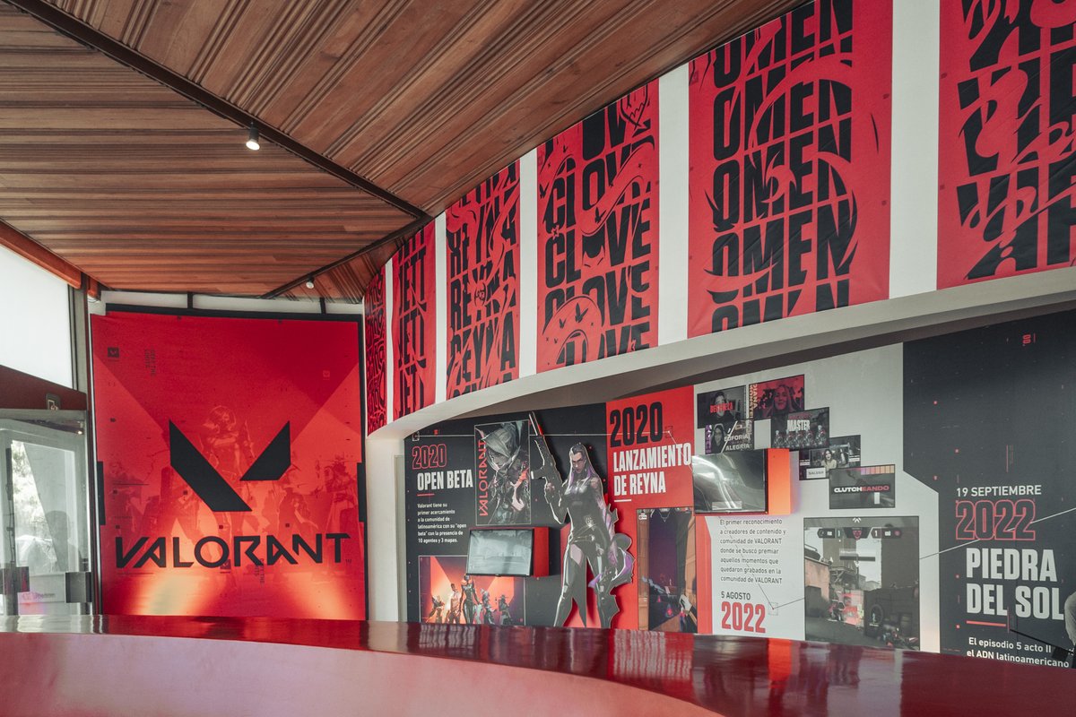 VALORANTLATAM's tweet photo. Nuestro juego. Nuestro deporte. Nuestra emoción. ¡Gracias a TODOS los agentes que nos acompañaron en la #FORUMPARTY! 💥 https://t.co/OFXQn0VhWk