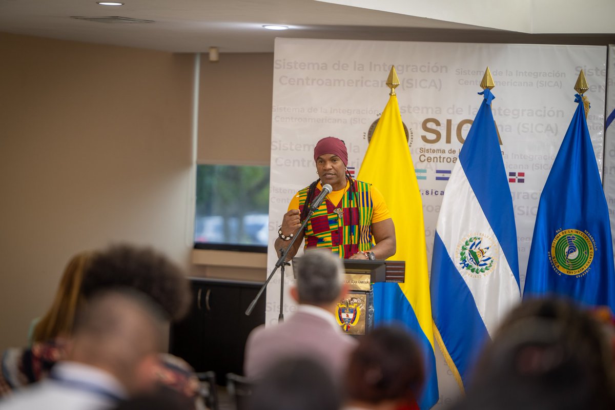 En la sede de la <a href="/sg_sica/">SICA - Sistema de la Integración Centroamericana</a>, se llevó a cabo la conferencia "La Integración para el Desarrollo Afrodescendiente", dictada por <a href="/IgorCorreaC/">Igor Correa Caicedo</a>, Asesor Principal de la Presidencia del Foro Permanente de Afrodescendientes de la ONU, y <a href="/ReyguerreroPG/">Rey Guerrero</a> embajador de la cocina del Pacífico.