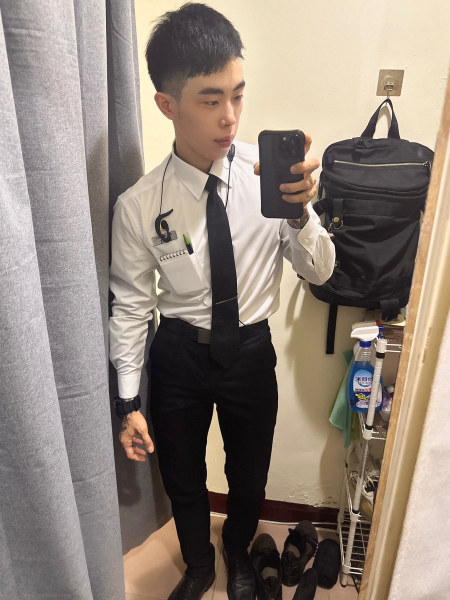 有人喜歡制服嗎
