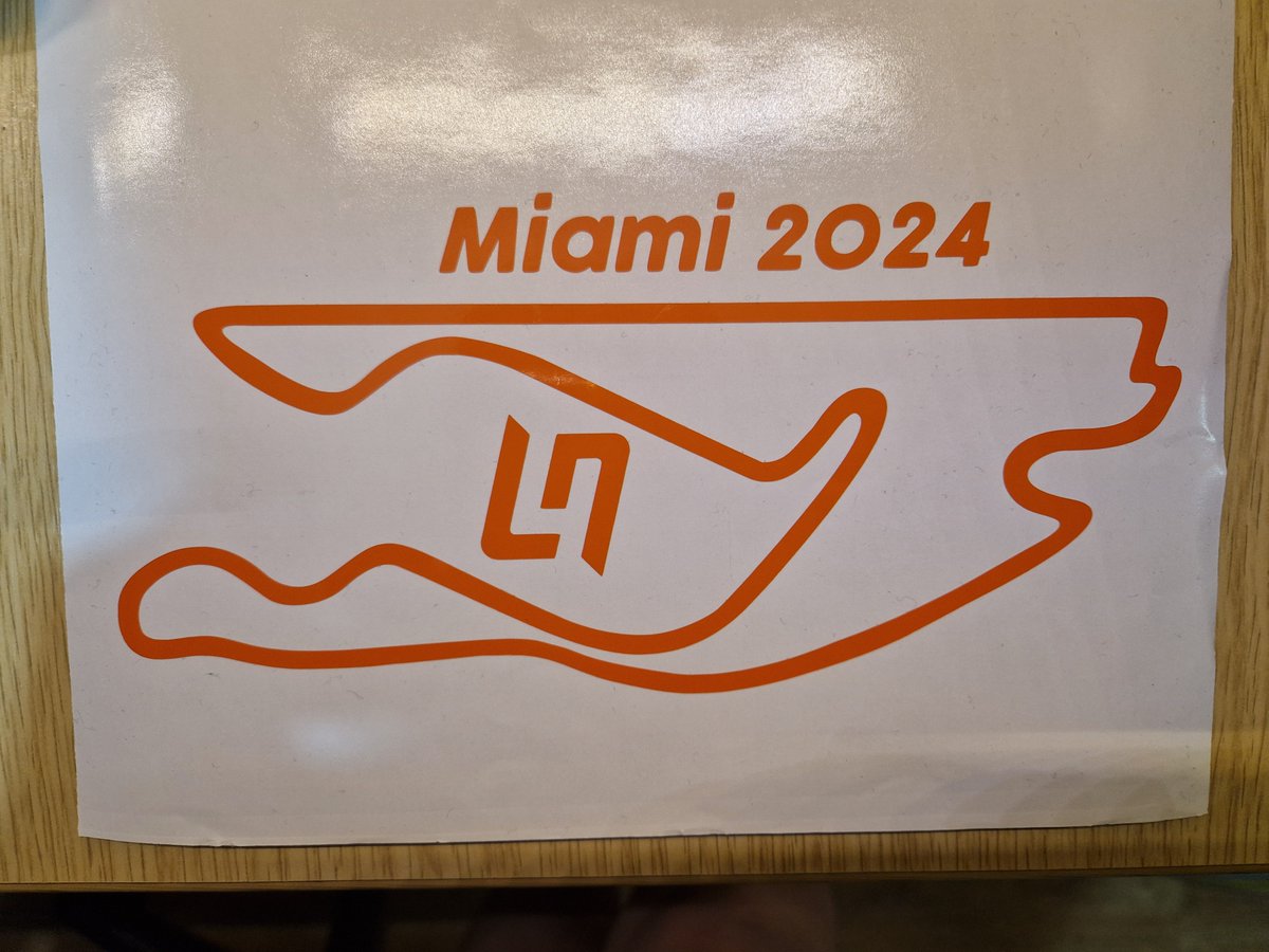 VinylWest's tweet photo. To celebrate some great wins recently in f1 we have created some new decals! Check them out on our eBay and Etsy shops! 

(Oscar decal in on the way!)

🔗:https://t.co/ADJevgFWow

#F1 #sticker #smallbusiness #northwest  #nwvinylgraphics #shoppin #carsticker #decals #decalsticker https://t.co/AE1Pci0aAL