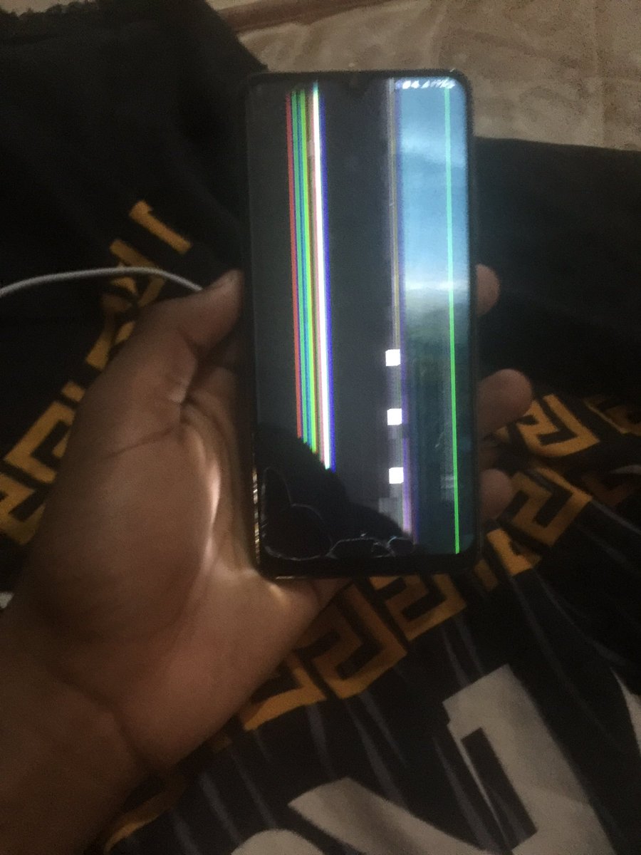 AdeolaIam's tweet image. #Simlesspay I just need to fix my device