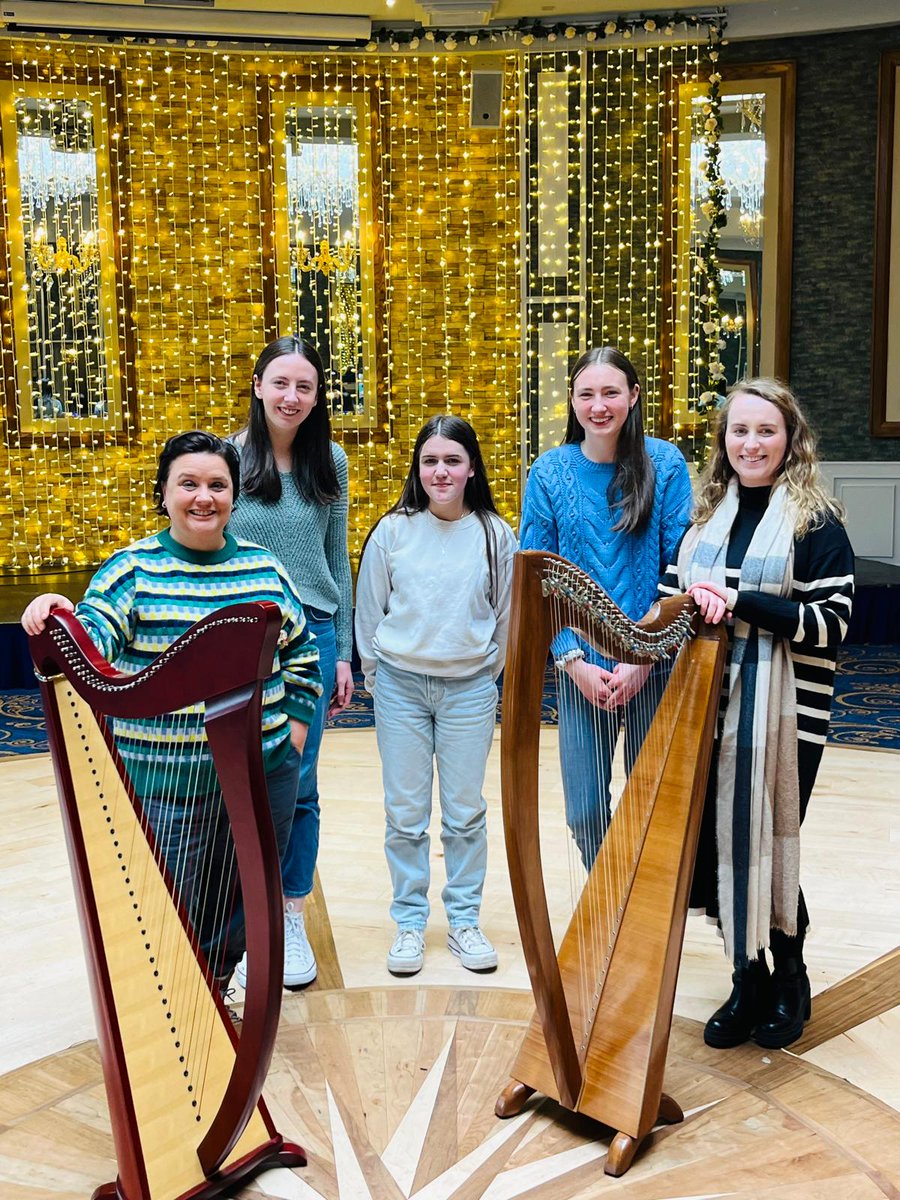 cruiteireann's tweet photo. We are delighted to feature in an episode of @channel5_tv  TV series @SusanCalman  Grand Day Out
Keep your eyes peeled for Inishowen Harp Ensemble and @laurenoneill123  
The episode will air tonight  at 9pm. 
Tune in here: 
https://t.co/4tJ1EH7GD1

#GrandDayOut @IWC_Media https://t.co/CeArnoduzj
