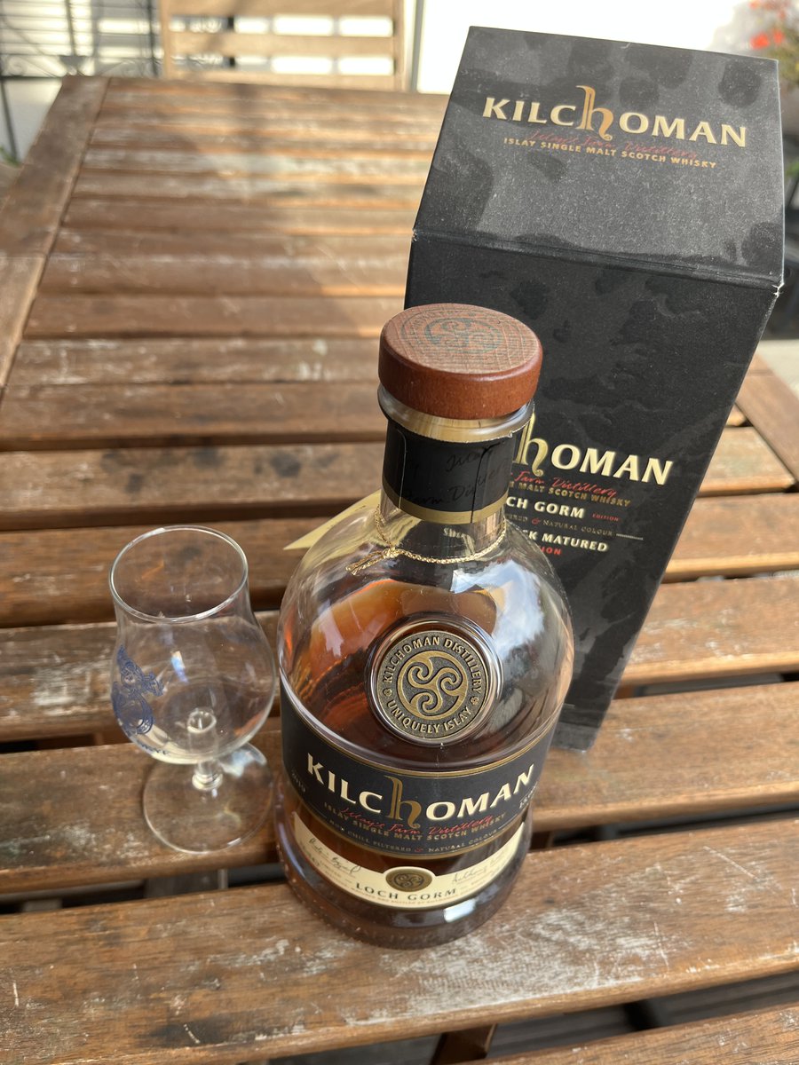 TheYoctoJester's tweet image. This one goes to absent friends.

N.B.
When my time comes and somebody plays Cohens Hallelujah at my funeral, I will rise up and take them with me. You have been warned.