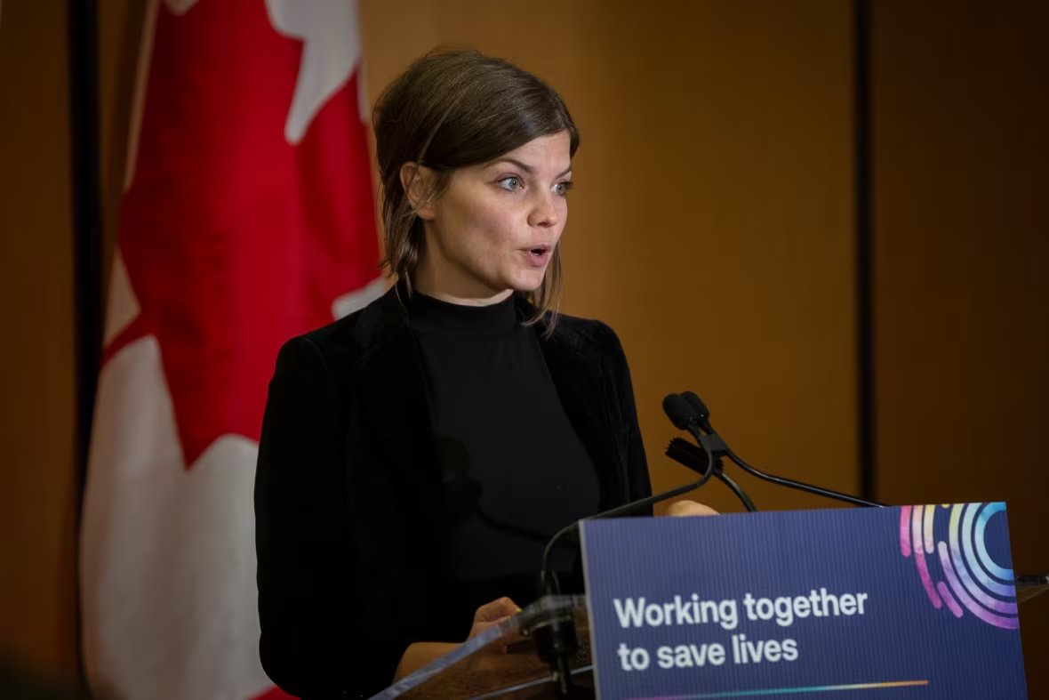 UnityHealthTO's tweet image. Toronto's unregulated opioid supply has become more unpredictable, data from @drugcheckingTO at St. Michael's Hospital shows. Lead Karen McDonald spoke to @YourMorning about the crisis and the important information the service provides. (1:15:10) ctv.ca/shows/ctv-your…