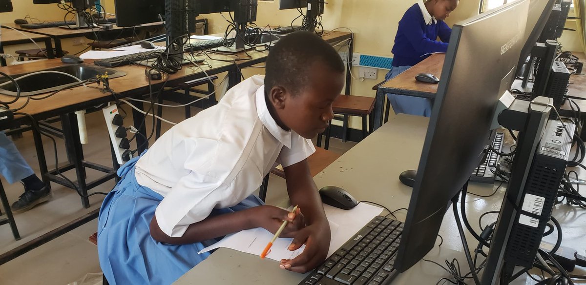 Lyra_Tanzania's tweet image. Empowering the next generation at Msanga Sec School. Form 1 and Form 2 students are immersing themselves in computer applications, mastering the tools for success in the digital world. Witness their remarkable growth at the newly installed PC lab in Chamwino, Dodoma. #moest