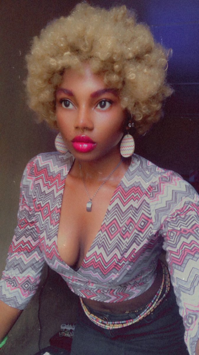 Iamkrebkira's tweet photo. #DesperateChicks 𫦠https://t.co/7AK1k7o8iz