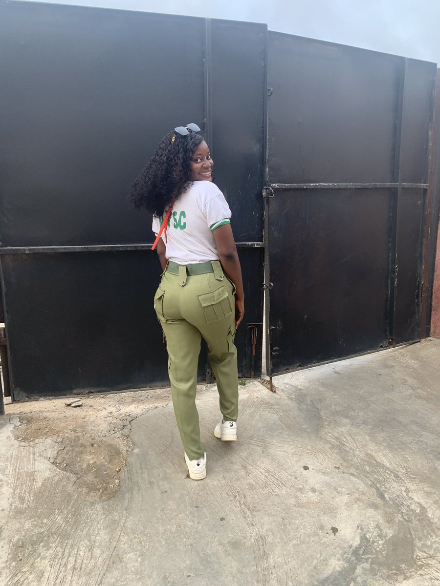 Motunrayoh_'s tweet photo. Congratulations Olubukola 🎉🎊
This is the End of a New Beginning 🎉
#NYSC https://t.co/wk4dUeIVXo