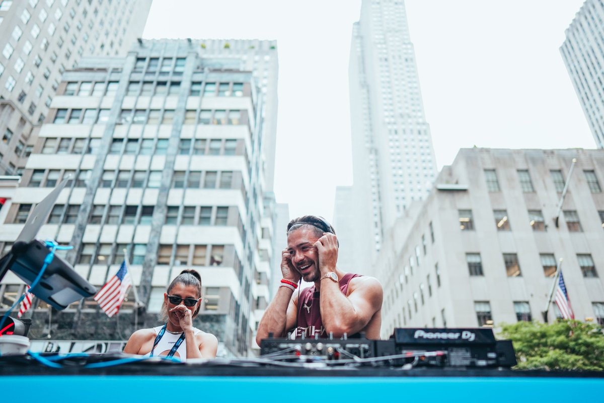 From the cowbell to the DJ decks! 🎶

Now that's musical range, <a href="/JackGrealish/">Jack Grealish</a> 😆