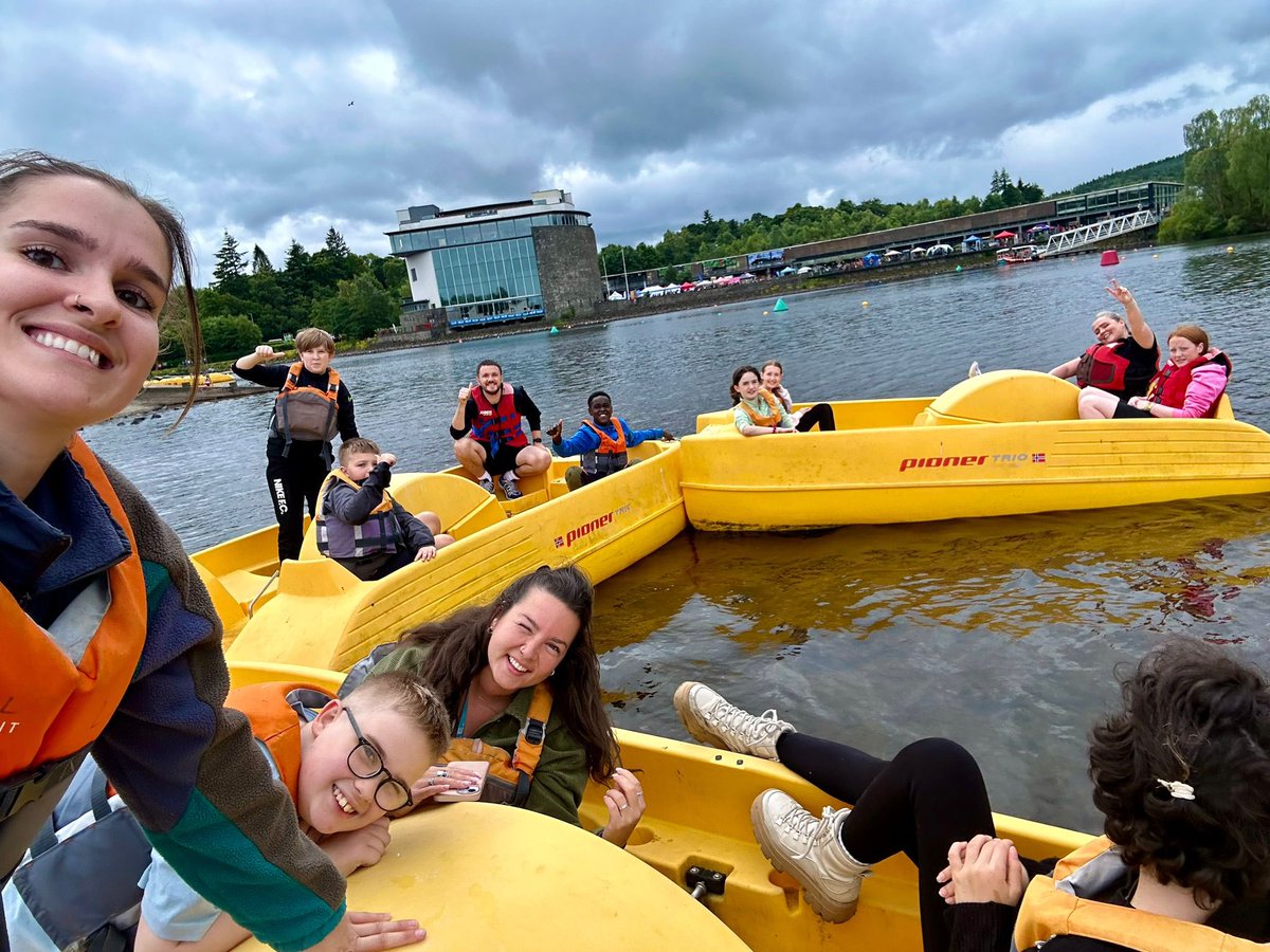 MarkKingRCF's tweet image. 🗓️DAY 12🗓️
KSS PARTNERS SUMMER PROGRAM 

Train to Balloch 🚂
Pedal Boats on the Loch ⚓️🚤
Chippy for lunch 🍟🐟

@KnightswoodSec 
@RFC_Charity 
@Mollie_FARE 
@FARE_Scotland 
@GlasgowNWPolice 
@jamie57539237 
@KSS_Partners