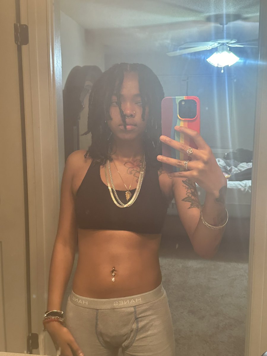 ston3rgirl. tweet media