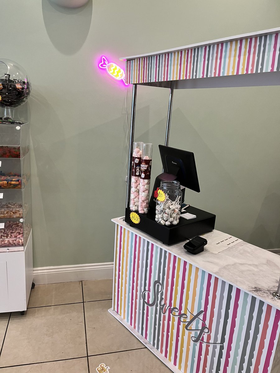 Deben Travel tweet media