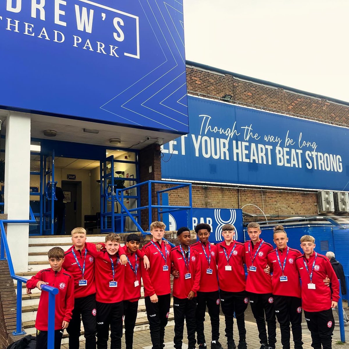 RUFCAcademy's tweet image. Our U14 JH side were ball boys at the Birmingham City friendly last night against Rangers!

The lads were looking good in their new VX3 gear at St Andrew's and had a brilliant time 🙌