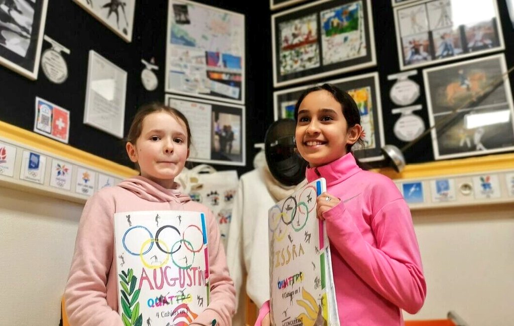 ParisEcoleAS's tweet photo. 🏆💥Bravo aux720 professeurs municipaux specialisés de la Ville de Paris -les PVP sports, arts plastiq&amp;musiq ont mené ds les écoles élémentaires parisiennes des centaines de projets pr porter l'héritage #Paris2024 ➡️semaines sportives, expo, chorales et même un musée olympique ! https://t.co/HjKcnv43WW