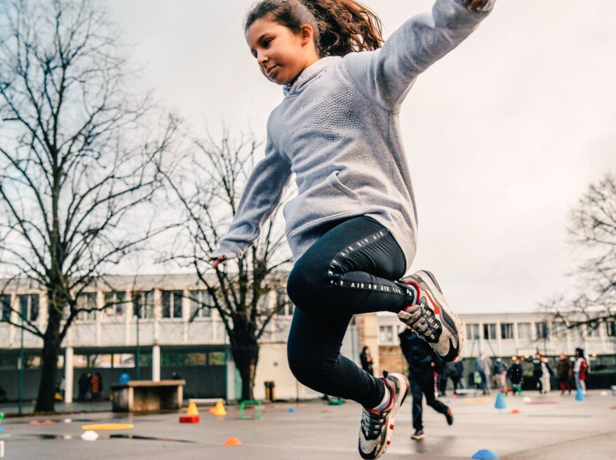 🏆💥Bravo aux720 professeurs municipaux specialisés de la Ville de Paris -les PVP sports, arts plastiq&amp;musiq ont mené ds les écoles élémentaires parisiennes des centaines de projets pr porter l'héritage #Paris2024 ➡️semaines sportives, expo, chorales et même un musée olympique !
