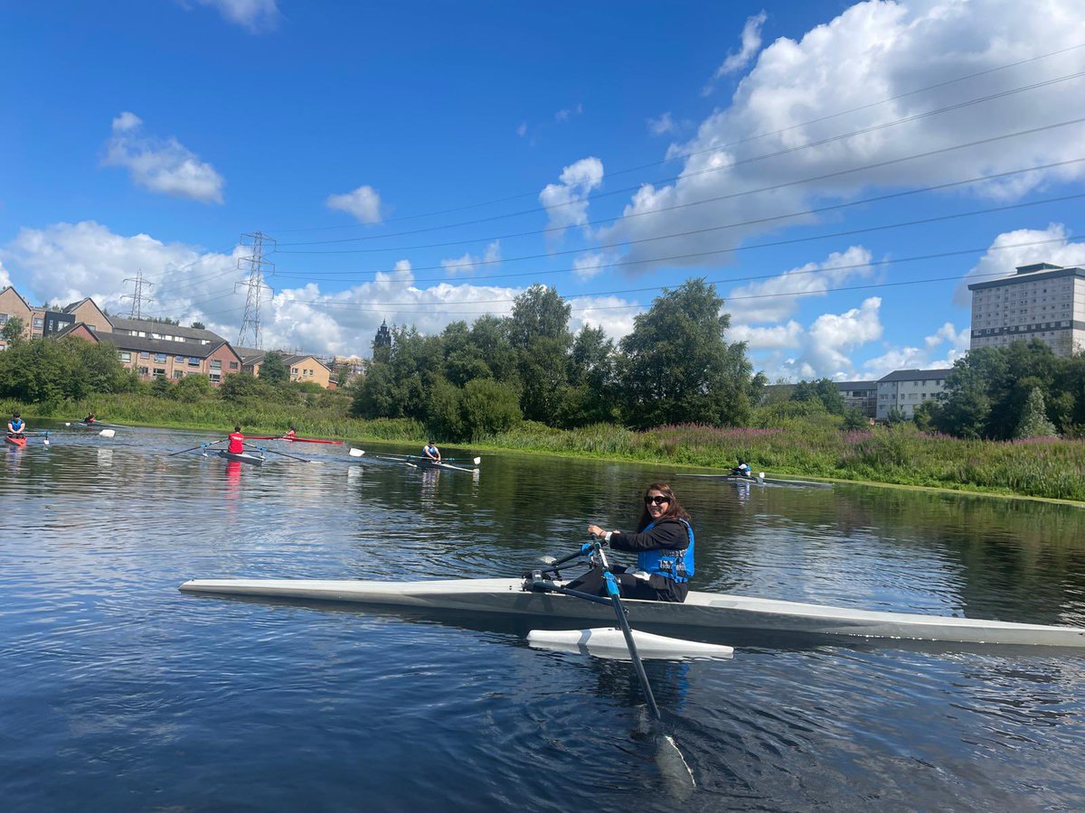 Meet our new feathered friends! GAU members were joined by some curious swans in our latest rowing session. Watersports are a great way to enjoy the summer weather - when we have it!