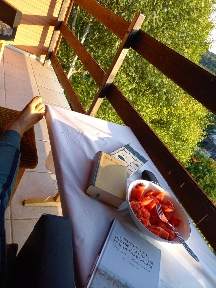 puckinspirit's tweet image. #mybookonShax #progressreport
"Once more onto the breach, dear friends ... The game's afoot: / Follow your spirit" &amp;amp; here come the history plays ;)