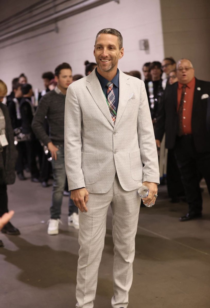 BeechGroveSupt's tweet image. BREAKING NEWS! 🚨
Mr. Cory Wynn, Director of Bands at Beech Grove High School, is one of the "Top 25" finalists for the Indiana State Teacher of the Year!! 🖤🧡
Next stop... TOP TEN!! 🏆
We LOVE you, Mr. Wynn!
#WithPride