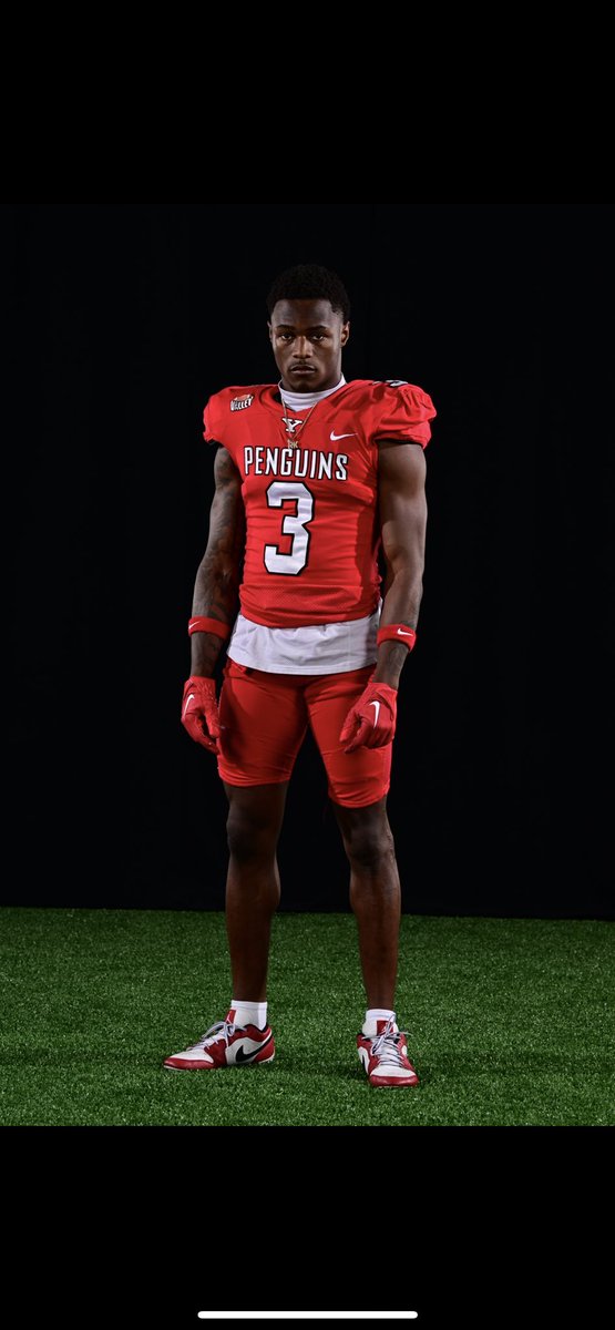 RichardDandri10's tweet photo. RD3🐧❤️ @ysufootball https://t.co/zQISEaNeVG