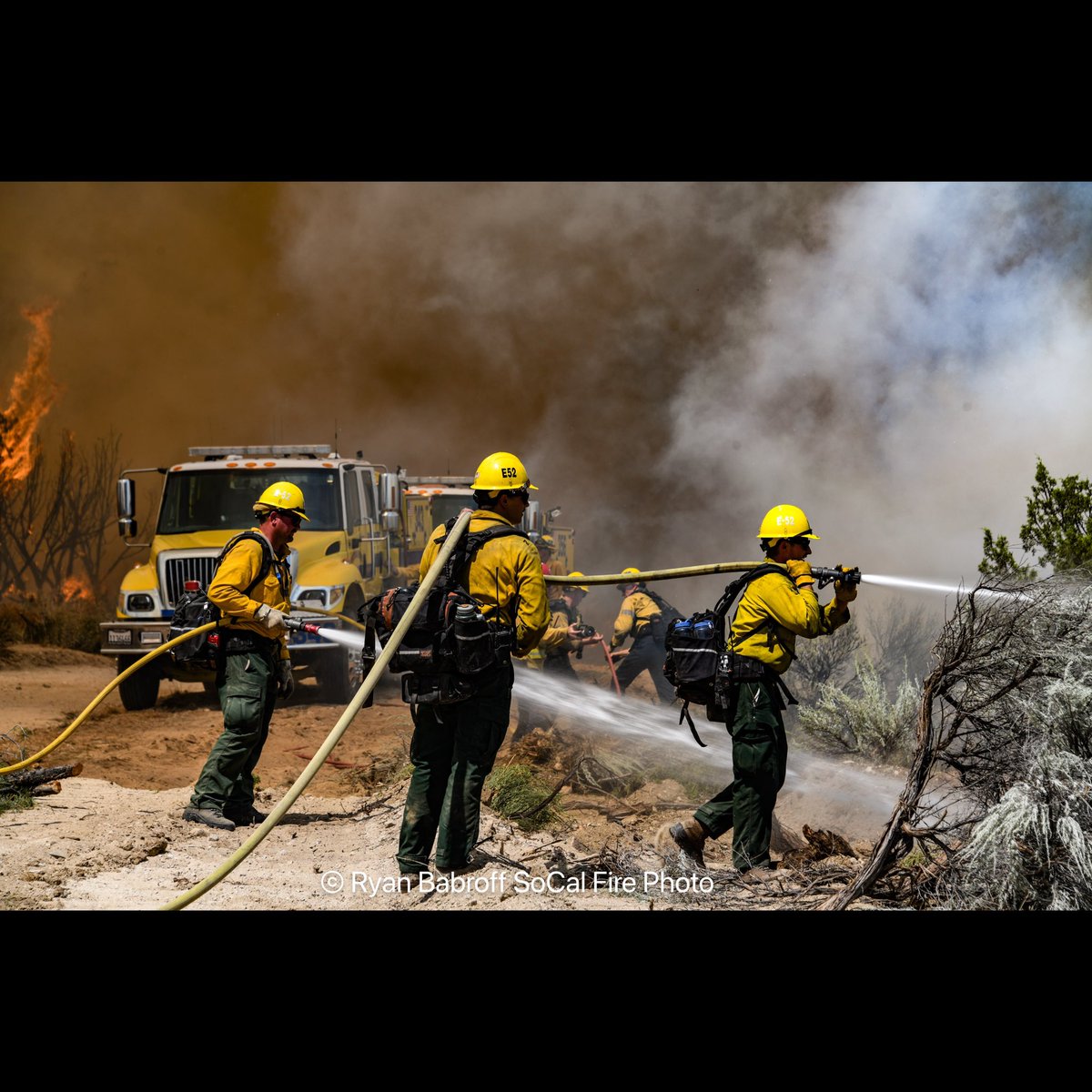 SoCalFirePhoto tweet media