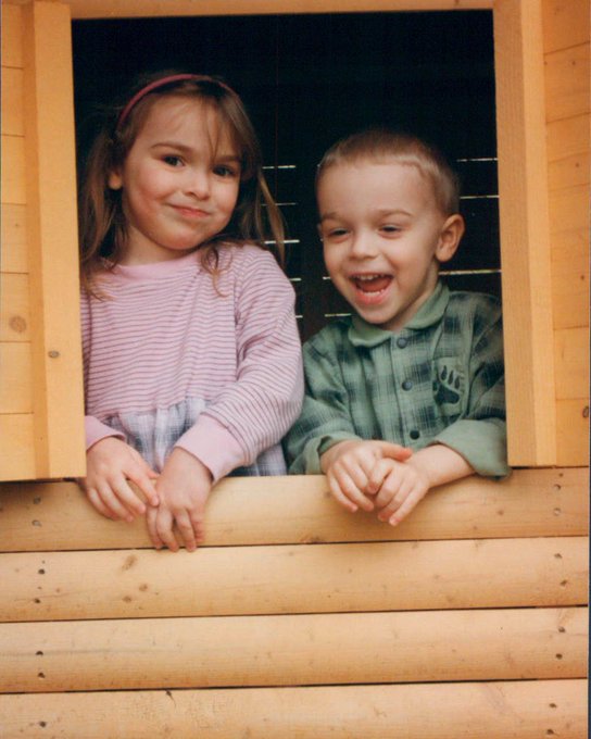 Alexandra M. Hunt’s pics and videos