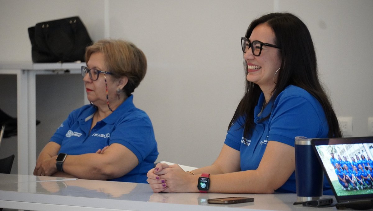 unimodelo's tweet photo. Sesión de avances e intercambio de experiencias de nuestro Comité de Mejora Continua, en colaboración y asesoría de @Alex_Kasuga , Director General de A. Kasuga Consultores https://t.co/z1zrSTld84
