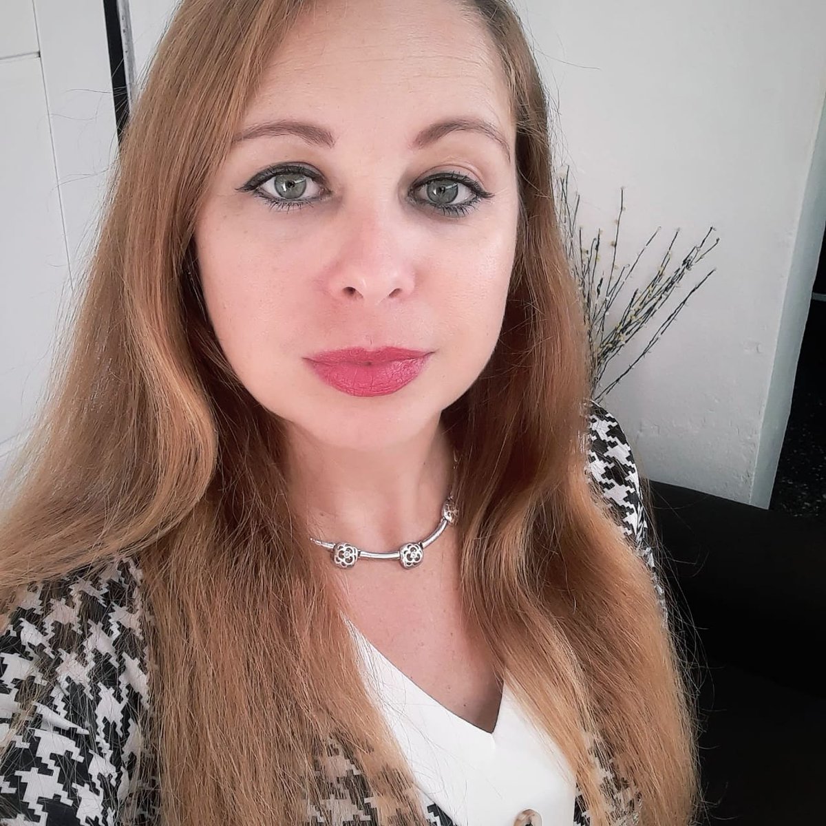 Danve Castroverde (@danvec) on Twitter photo Welcome to our newest lab member & 1st postdoc Dr. Janet Velázquez Pérez, who is joining our #NFRF Exploration project, in collaboration with Dr. Poynter, Dr. DeWitte-Orr (<a href="/LaurierSci/">Laurier Science</a>) & Dr. @MoffettPeter!
We are excited to expand our research on #PlantBiotechnology! 🌱🧬🐟 Welcome to our newest lab member & 1st postdoc Dr. Janet Velázquez Pérez, who is joining our #NFRF Exploration project, in collaboration with Dr. Poynter, Dr. DeWitte-Orr (<a href="/LaurierSci/">Laurier Science</a>) & Dr. @MoffettPeter!
We are excited to expand our research on #PlantBiotechnology! 🌱🧬🐟