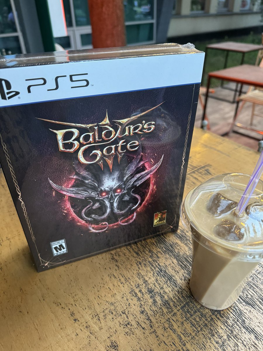 Kasalo_ZIK's tweet photo. Baldur’s Gate 3 Deluxe Edition just arrived #BaldursGate3 #GOTY2023 https://t.co/CqnlKMgrwe