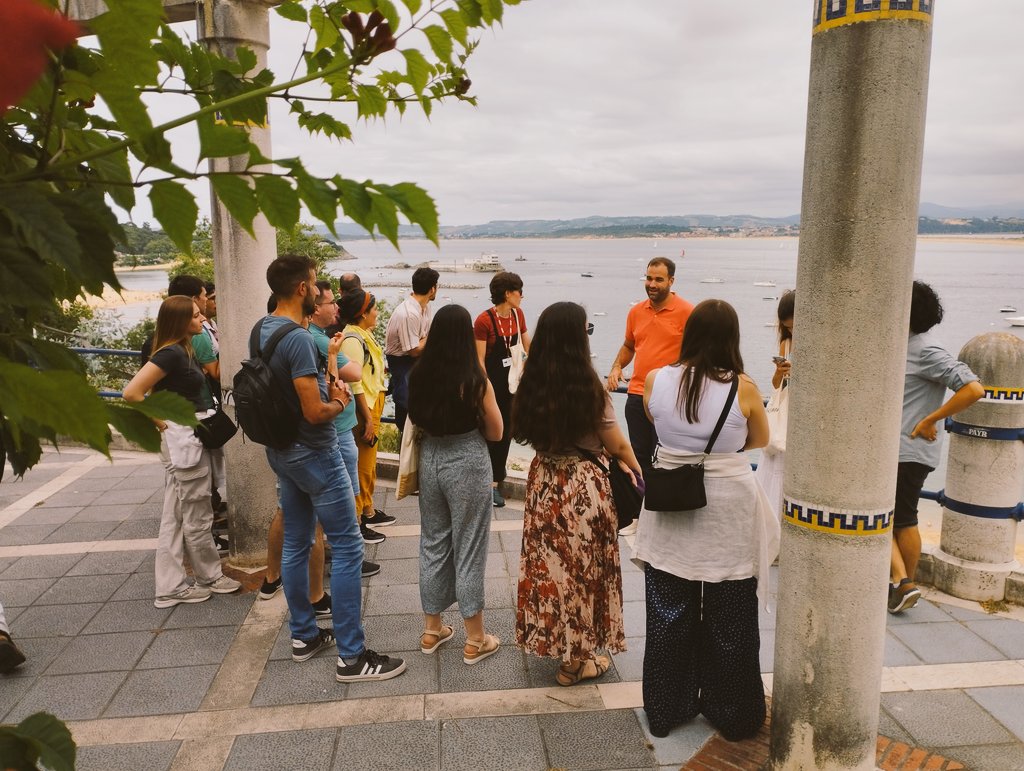 Tarde de actividad social en curso de Teledetección como herramienta global de la <a href="/UIMP/">UIMP</a>. Visita guiada organizada por nuestro super director <a href="/ferag_/">Fernando Aguilar</a> y colegas de <a href="/IFCA_CSIC_UC/">IFCA</a>.
<a href="/teledetect/">TELEDETECT</a>