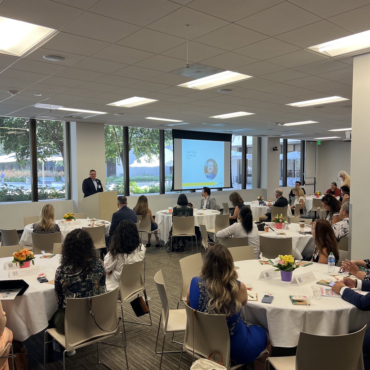 SCE's tweet image. Today we're hosting our 2024 Community Forum, where we will share resources with our community partners, answer their questions and discuss how we're preparing our grid for an electrified future. #SCE