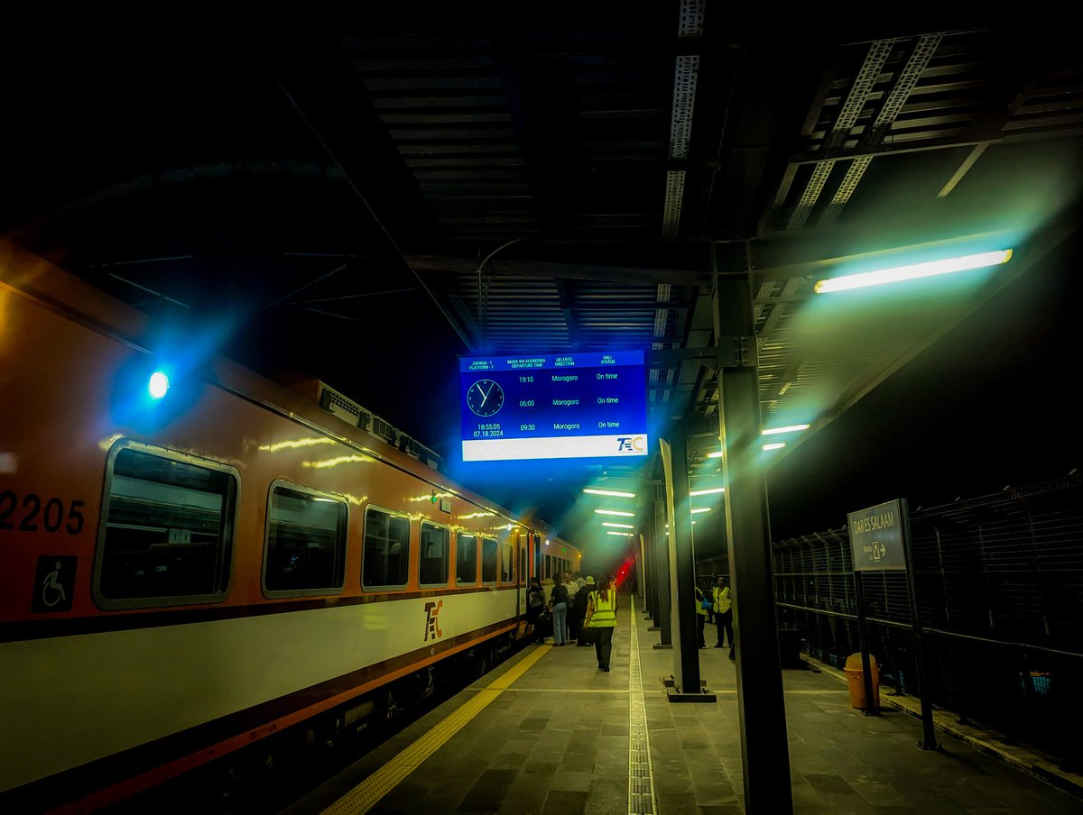 Edward Charles tweet media