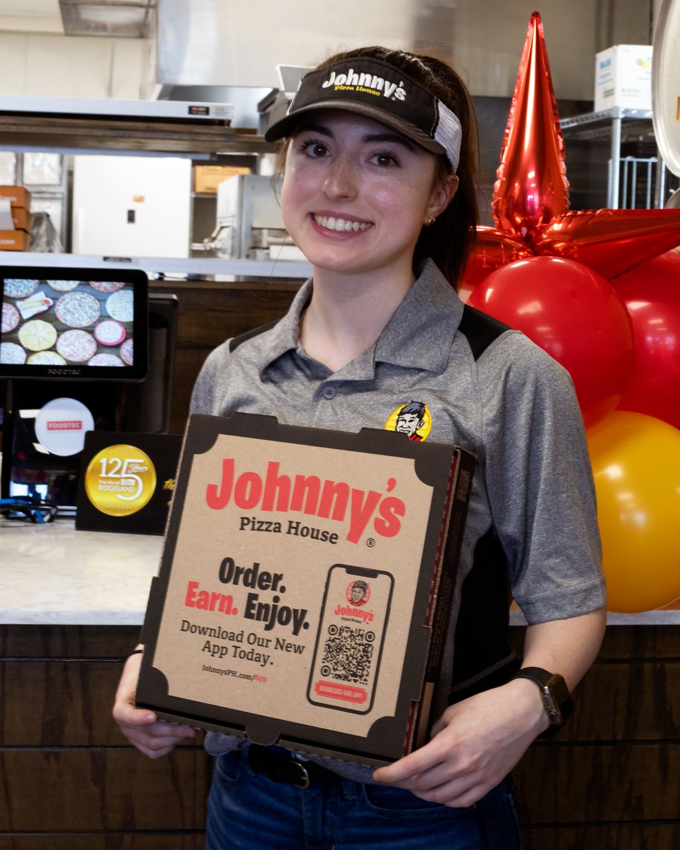 JohnnysPH's tweet photo. Coming soon to a Johnny’s Pizza House near you!!! Be on the lookout for our new boxes! There are 4 designs in all. 😍

#johnnysph #johnnyspizza #johnnyspizzahouse #jph #pizza #restaurant #employeeowned #esop #localfavorite #newboxes #new #pizzabox https://t.co/7BKF4utEYc