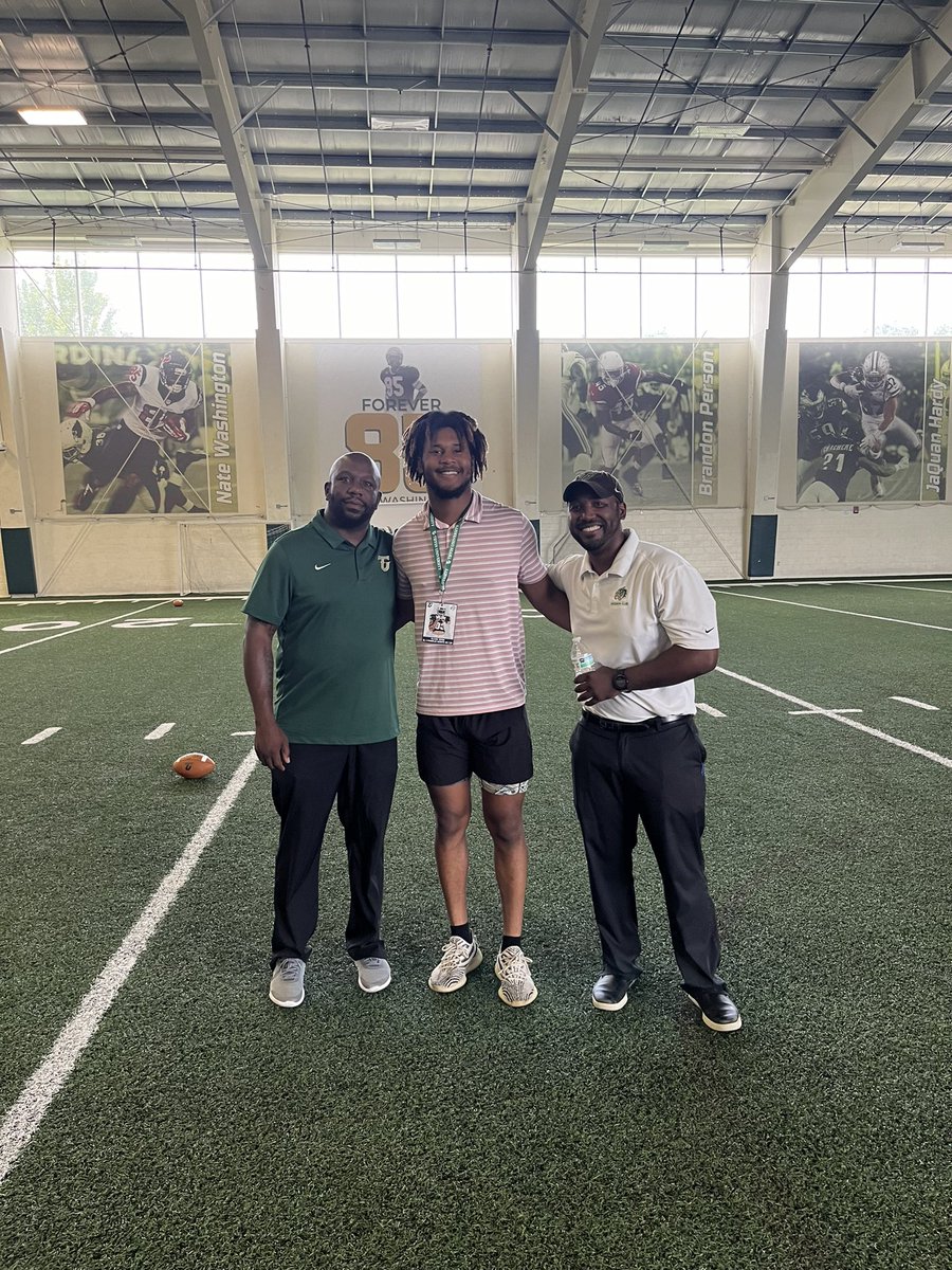 After a great talk with <a href="/CoachJDIV/">James Daniels</a> <a href="/CoachRandy_Rt/">Coach Randy Wright</a> i’m blessed to receive a offer from the University of Tiffin