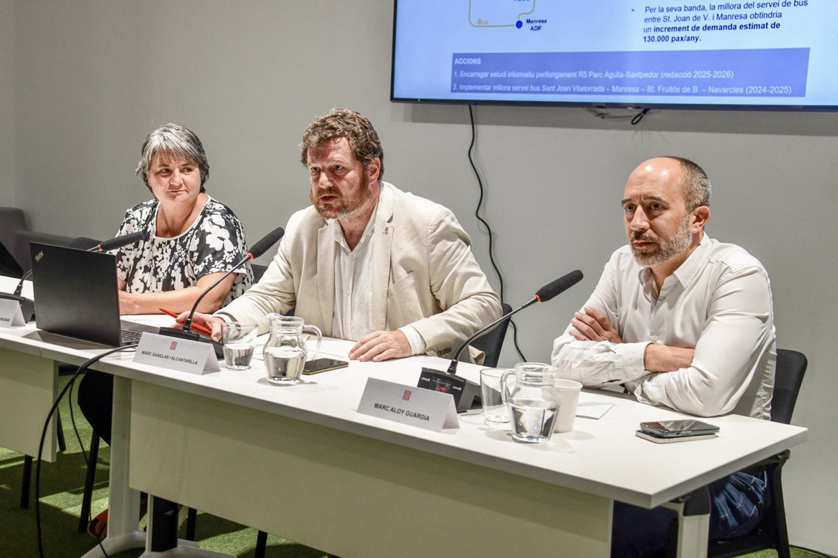 territoricat's tweet photo. 🚆 Impulsem el projecte de perllongament de la línia R5 de @FGC entre Manresa i Santpedor 

🛤️ Objectiu: millorar la mobilitat del Bages, potenciar el transport públic, aprofitant infraestructures ferroviàries existents

 👉 Cost estimat de l’obra: 17 M€

https://t.co/HSu0xTGpPg https://t.co/KVcMjiuWra