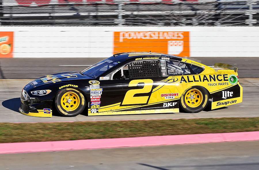 Matthew__Bruner's tweet image. What are some paint schemes that changed either halfway though the season or changed for the playoffs that you all can think of?

Ex. Brad Keselowski 2016 

Regular season                                Playoffs