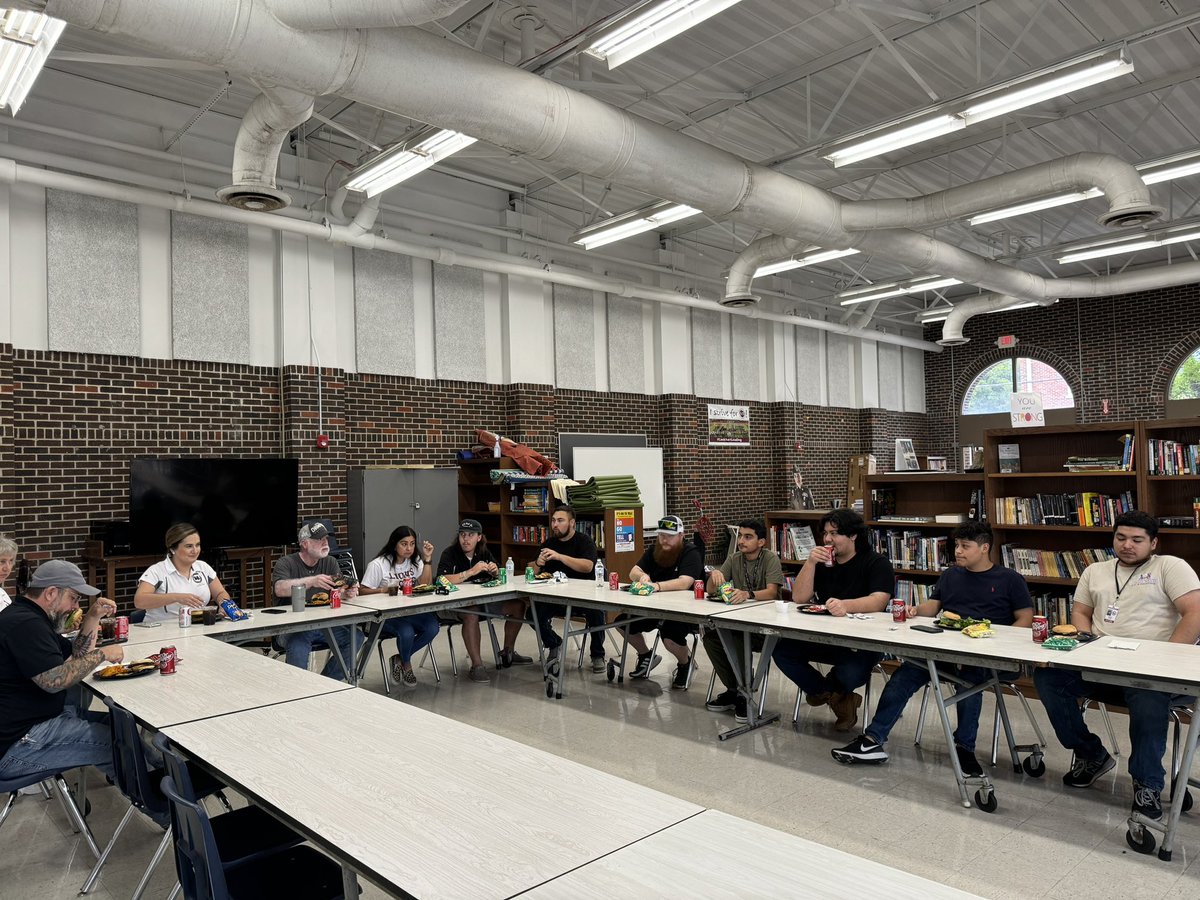 Celebrating the hard work of our incredible technology team today at lunch! They’ve been working around the clock all summer to make sure our students, staff &amp; teachers have a smooth &amp; successful start to the school year! #LockedOnExceLLence #LockHEARTforPeople